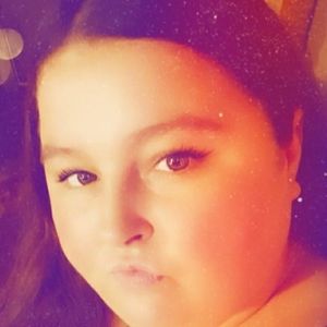 Meet your Posher, Cassandra